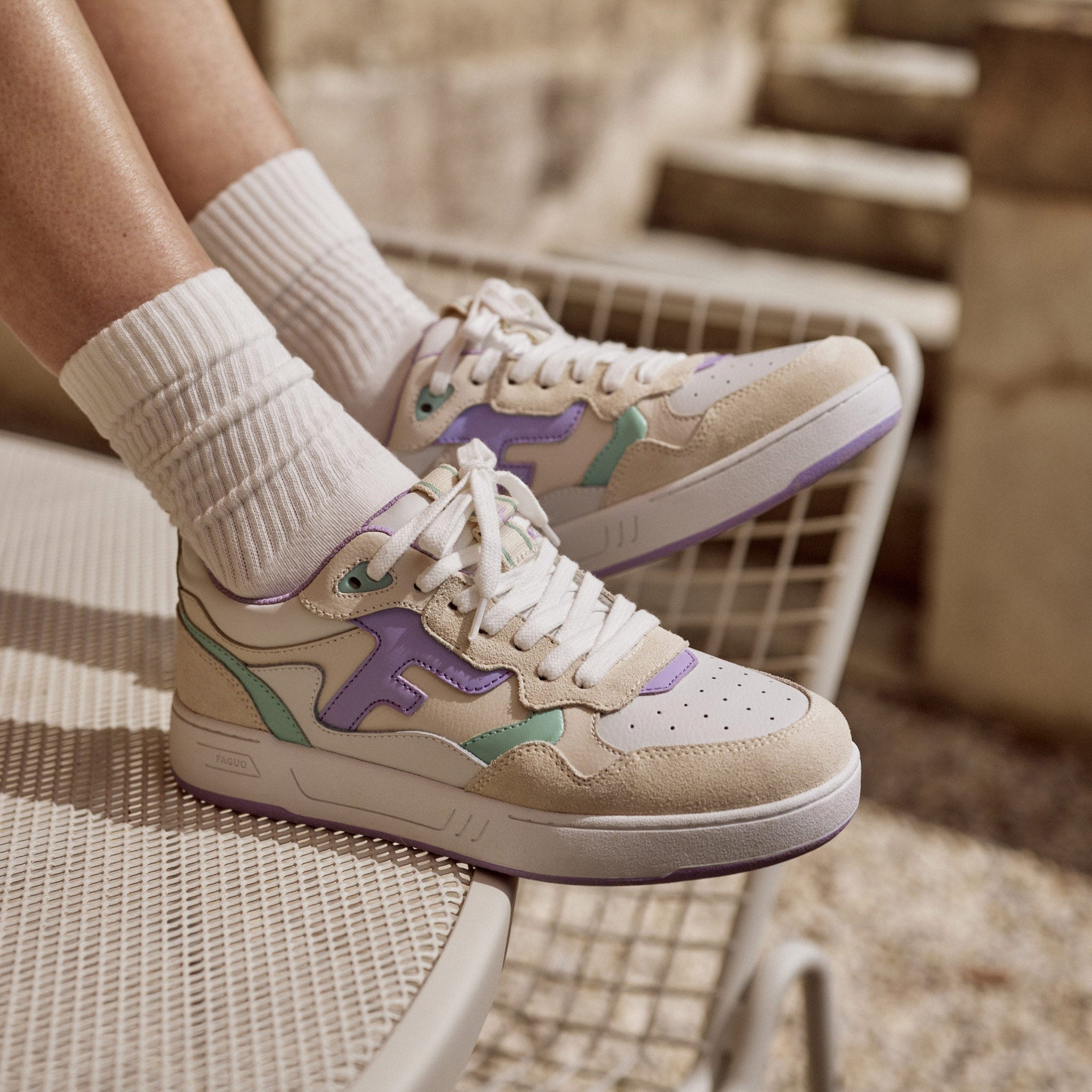 Zapatillas Bajas Blancas & Violeta Claro Dahlia - Mujer