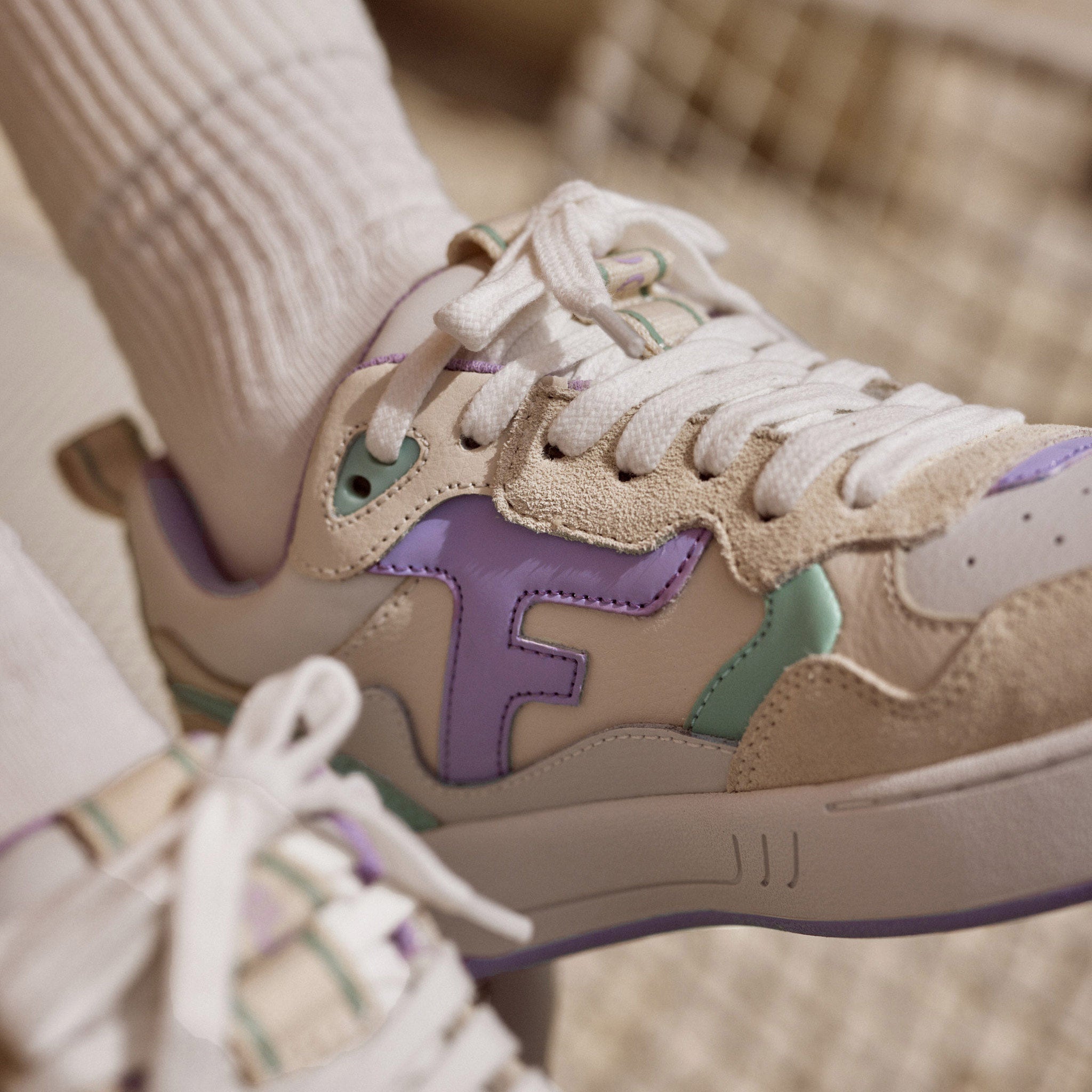 Zapatillas Bajas Blancas & Violeta Claro Dahlia - Mujer