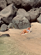 Chaise Longue de Plage Mango Bay à Rayures Moutarde Dorées