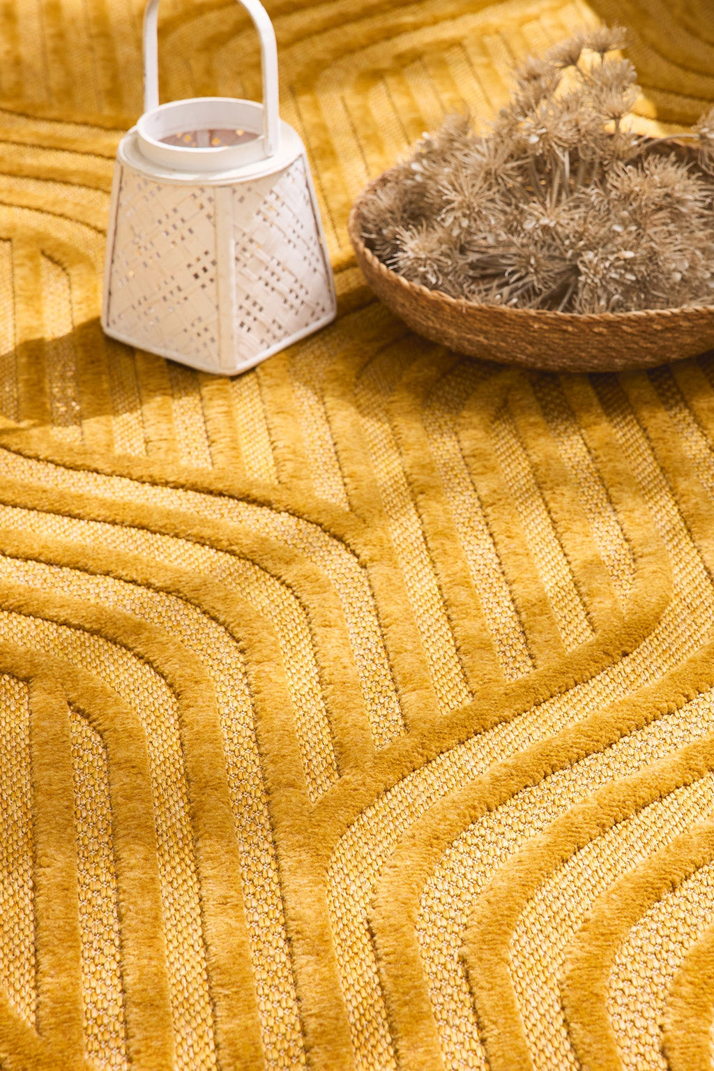 Santorini Yellow indoor and outdoor graphic pattern rug: SAN989JAU Nazar rugs