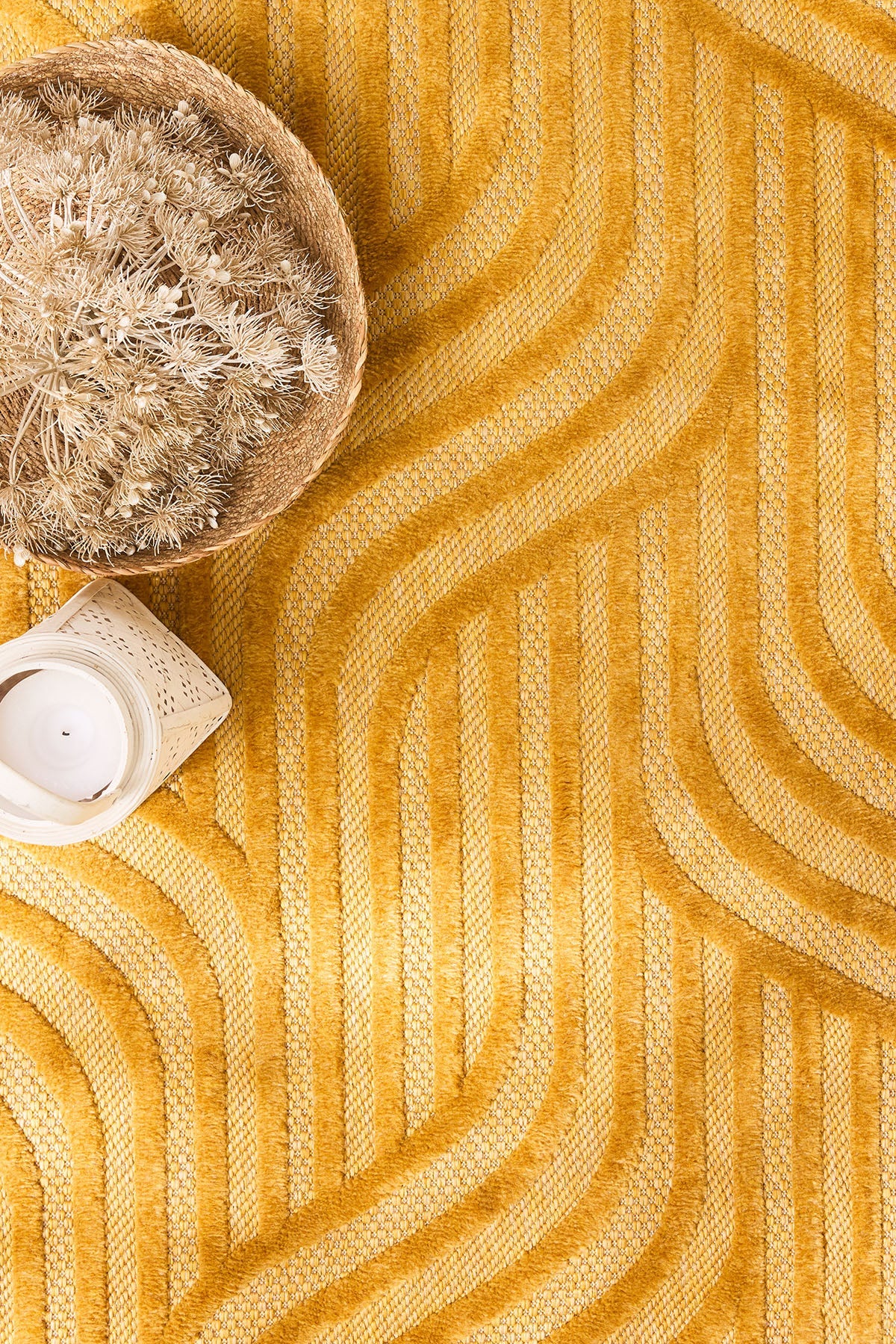Santorini Yellow indoor and outdoor graphic pattern rug: SAN989JAU Nazar rugs