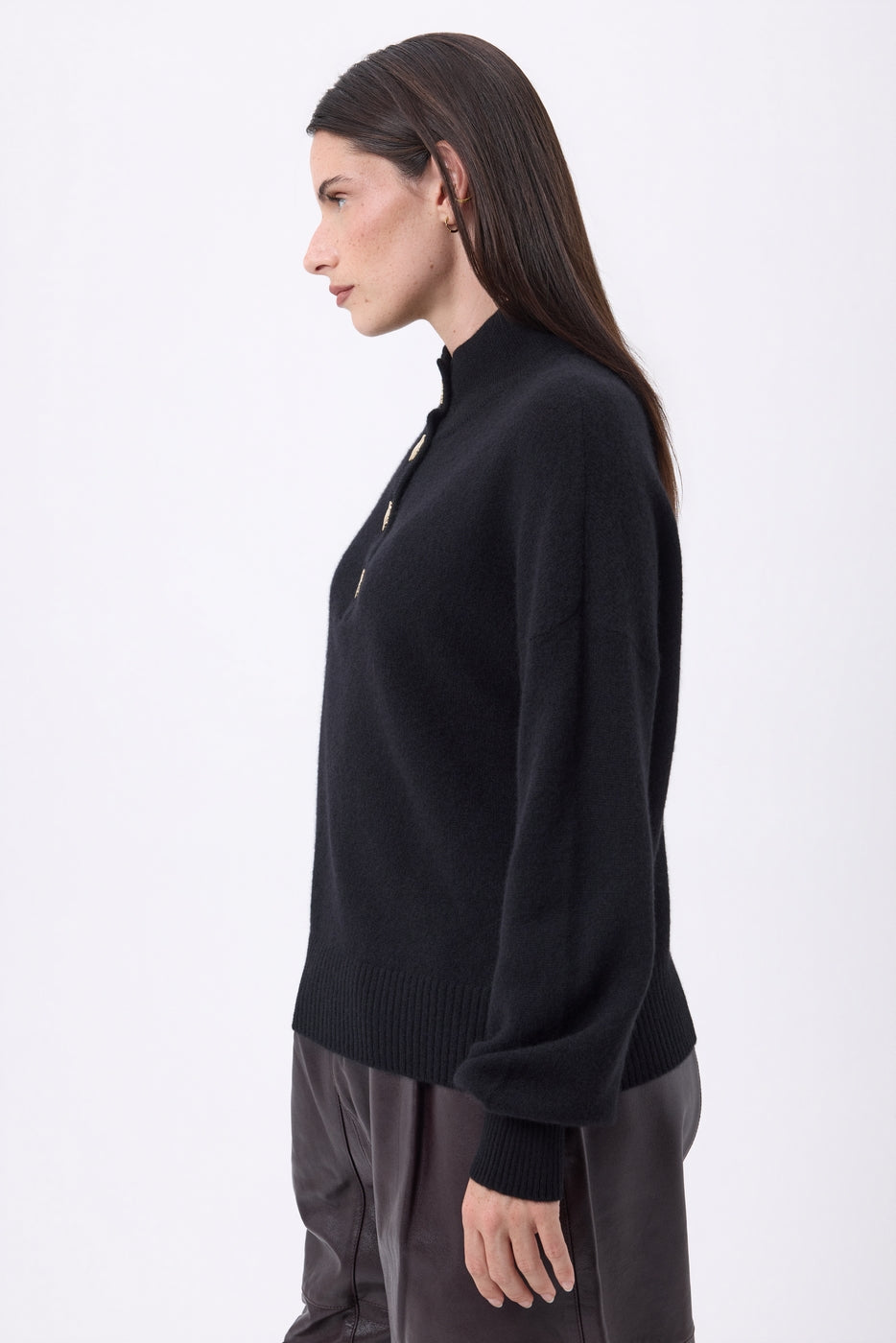 Jersey de cuello alto con mangas abullonadas y botones dorados Sandy - Negro - Mujer