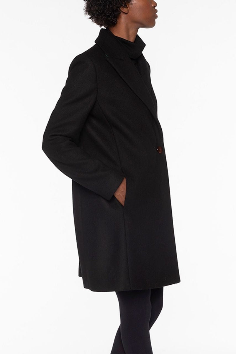 Manteau Noir Minimaliste En Drap De Laine