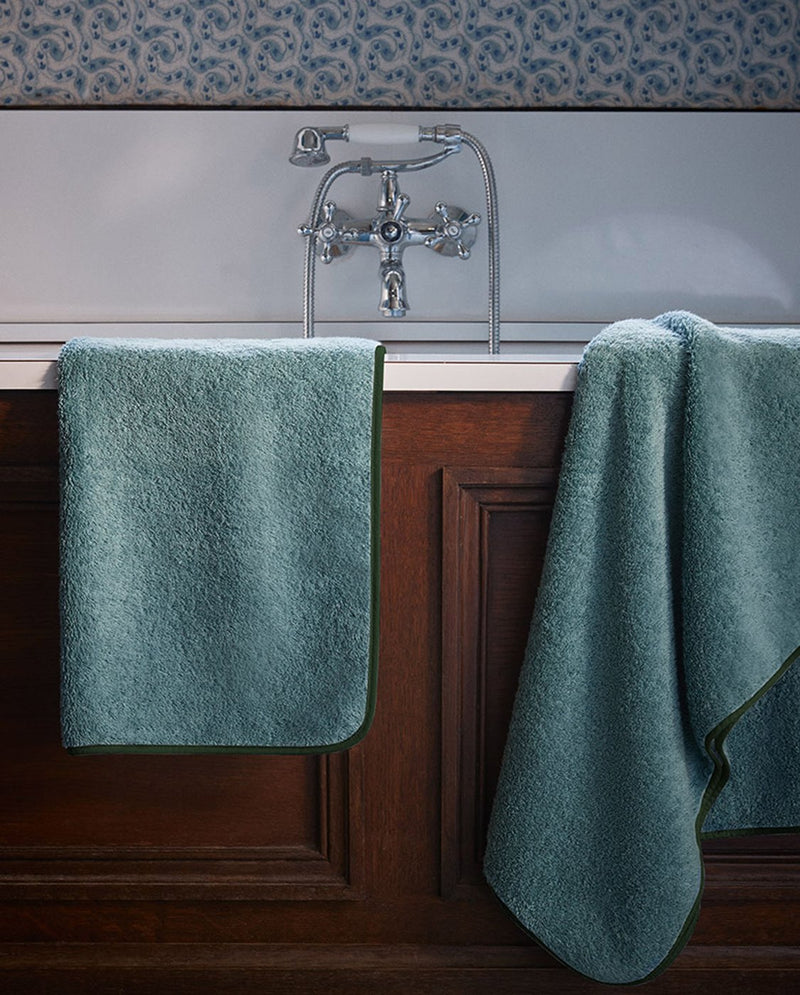 Serviette Cheveux - Bleu Chardin Liseré Vert Anglais