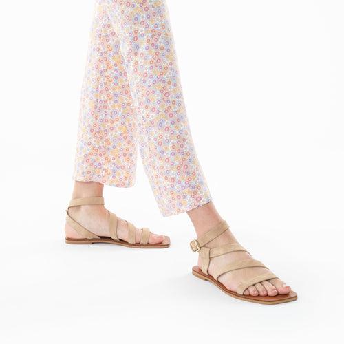 Beige flat sandals with straps Woman in suedette and square toe Vanessa Wu 