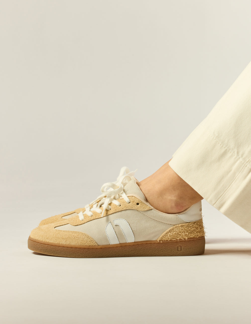 Lucia Low-Top Trainers - Ivory Beige White - Women