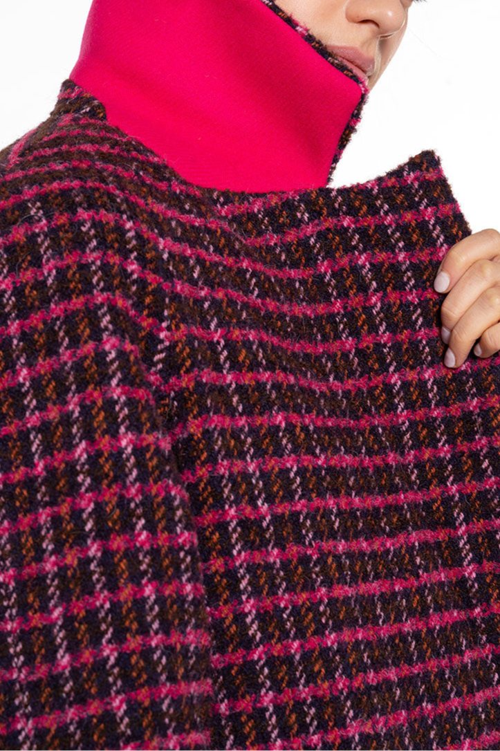 Manteau Minimaliste À Carreaux Fuschia Et Marron Esprit Bouclette