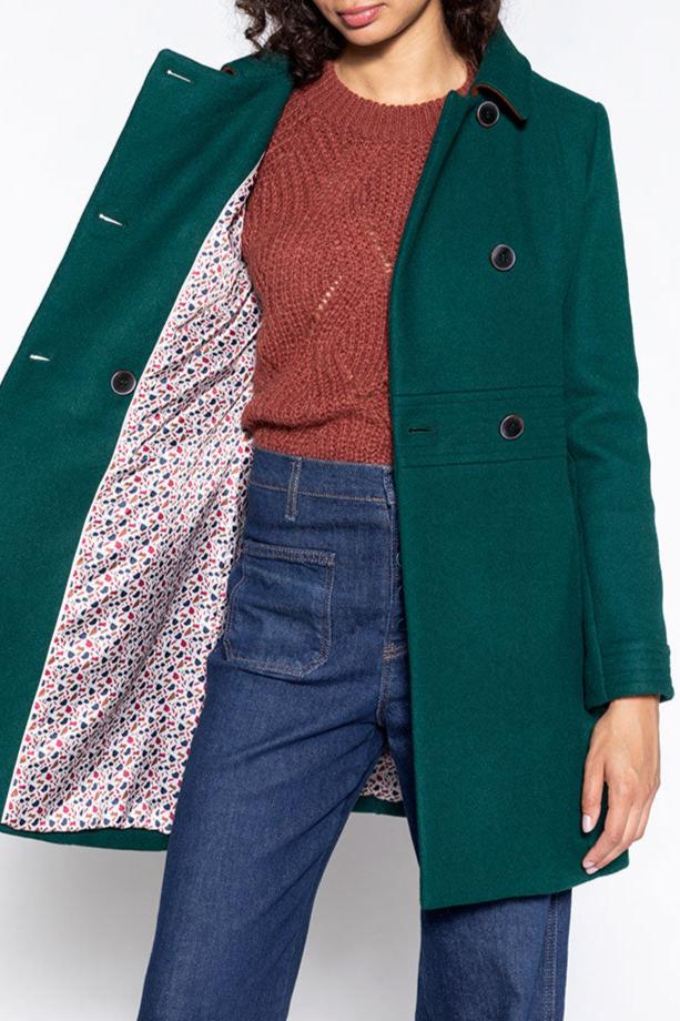 Manteau Féminin Cintré En Drap De Laine Vert