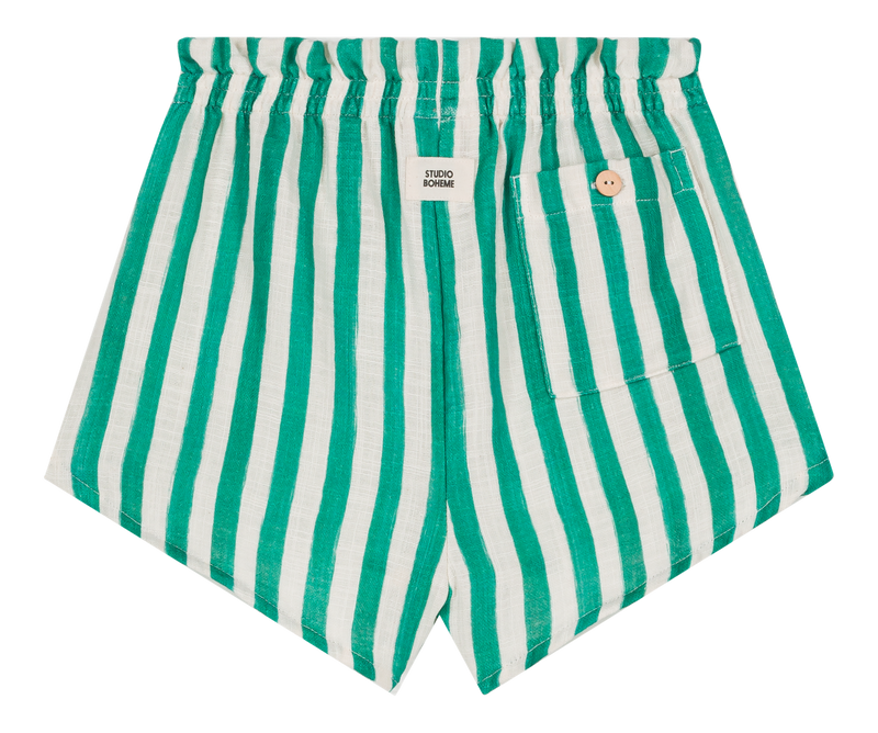 Shorts capri de rayas verdes de georgette