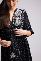 Vestido Corto - Sister Court - Negro