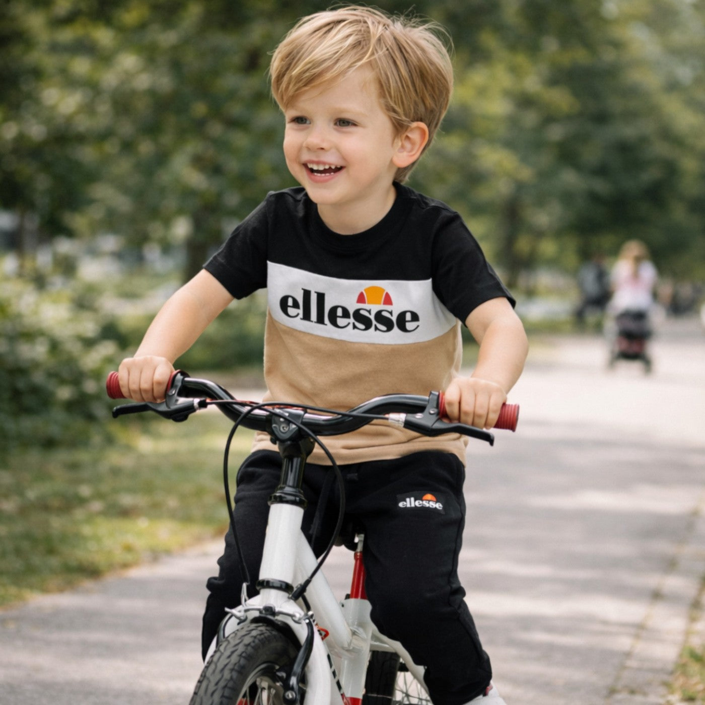 Pack De 2 T-Shirts Et Pantalon De Jogging Ellesse Garcon - Noir/Beige