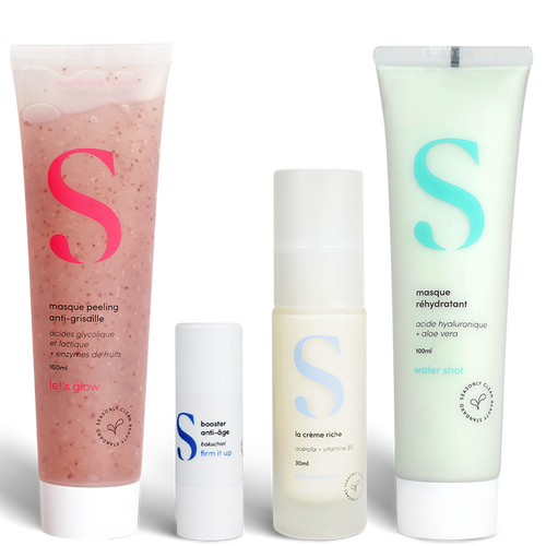 La routine skin cycling composée de quatre produits pour détoxifier la peau.