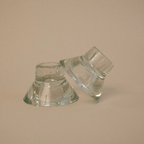 Paire De Bougeoirs En Verre