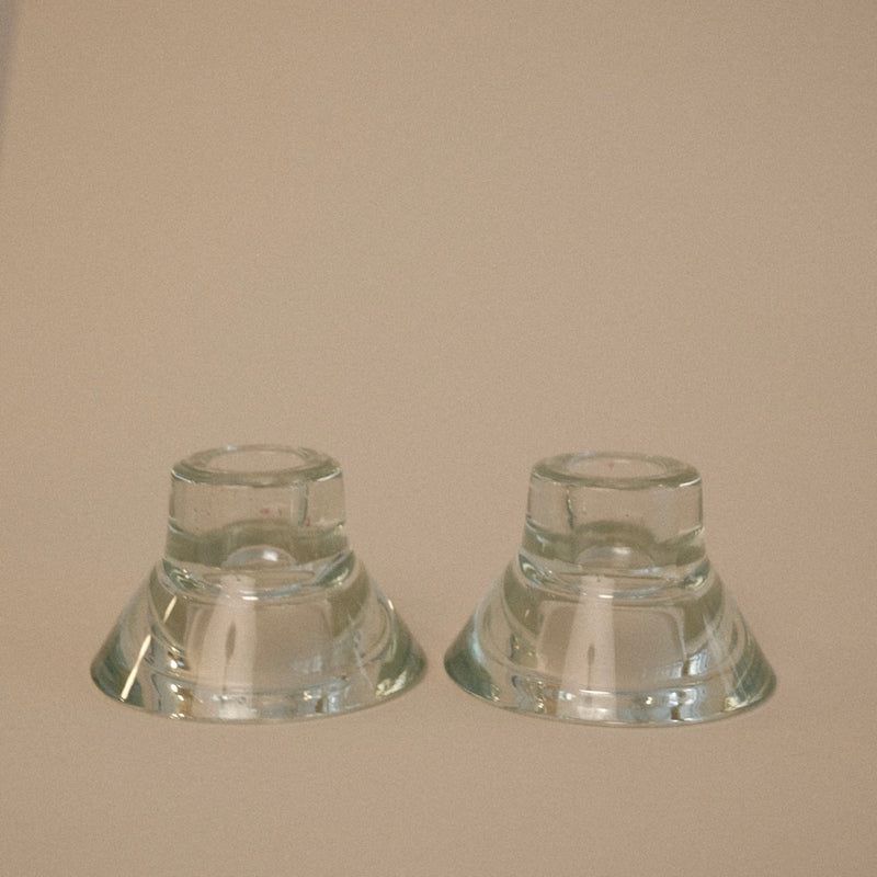 Paire De Bougeoirs En Verre