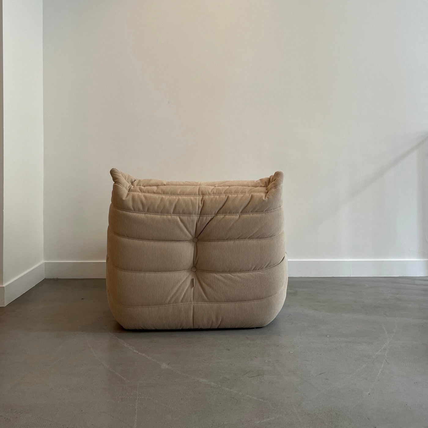 Chauffeuse Togo Beige
