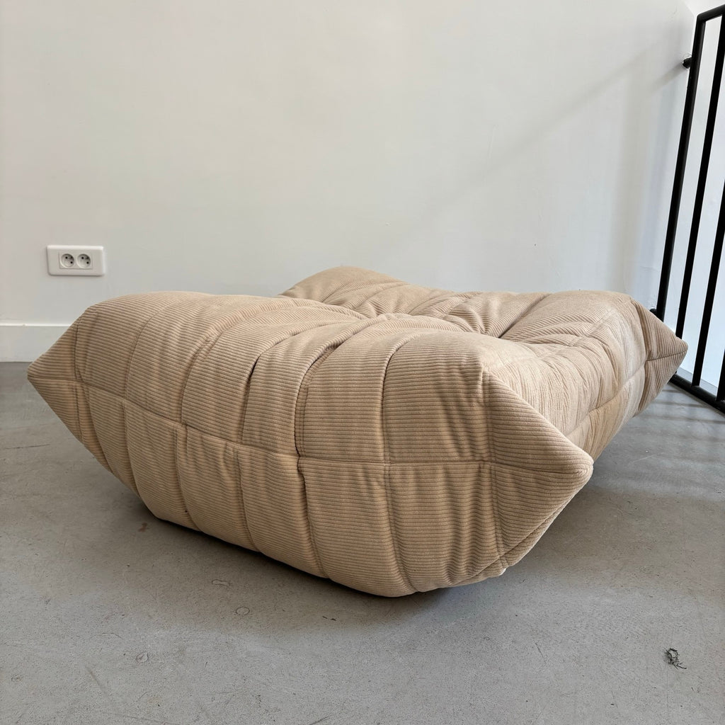 Puf Togo por Michel Ducaroy para Ligne Roset