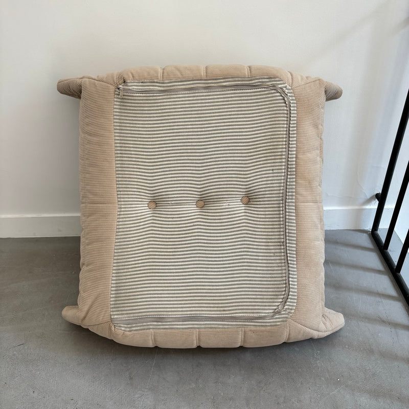 Pouf Togo Par Michel Ducaroy Pour Ligne Roset