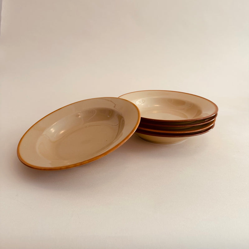 Juego de platos de cerámica vintage