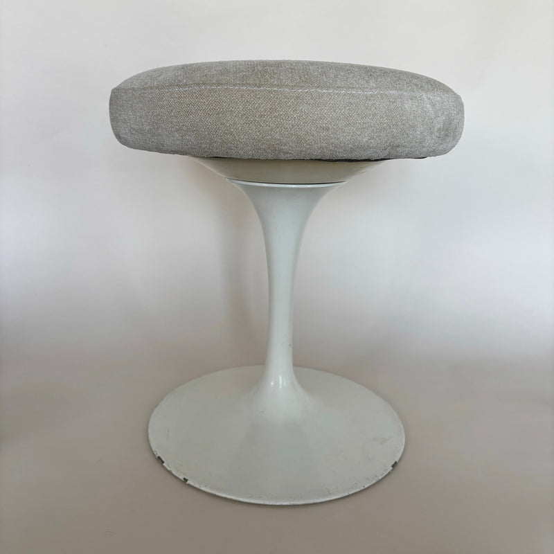 Tabouret Tulipe Par Eero Saarinen Pour Knoll