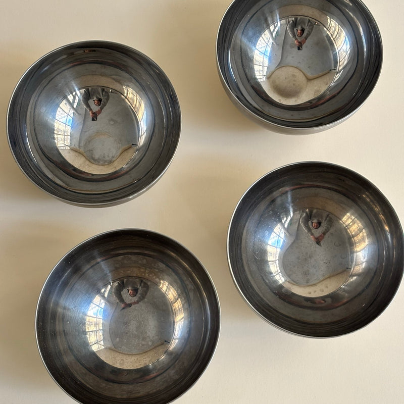 Juego De 4 Vasos Metálicos