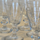 Ensemble De Petits Verres À Pied