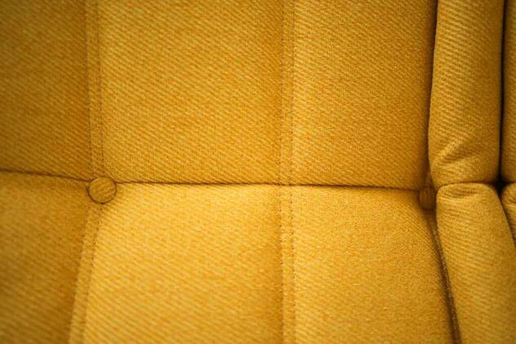Ensemble De Chaise Et Pouf Togo En Tweed Jaune - Jaune