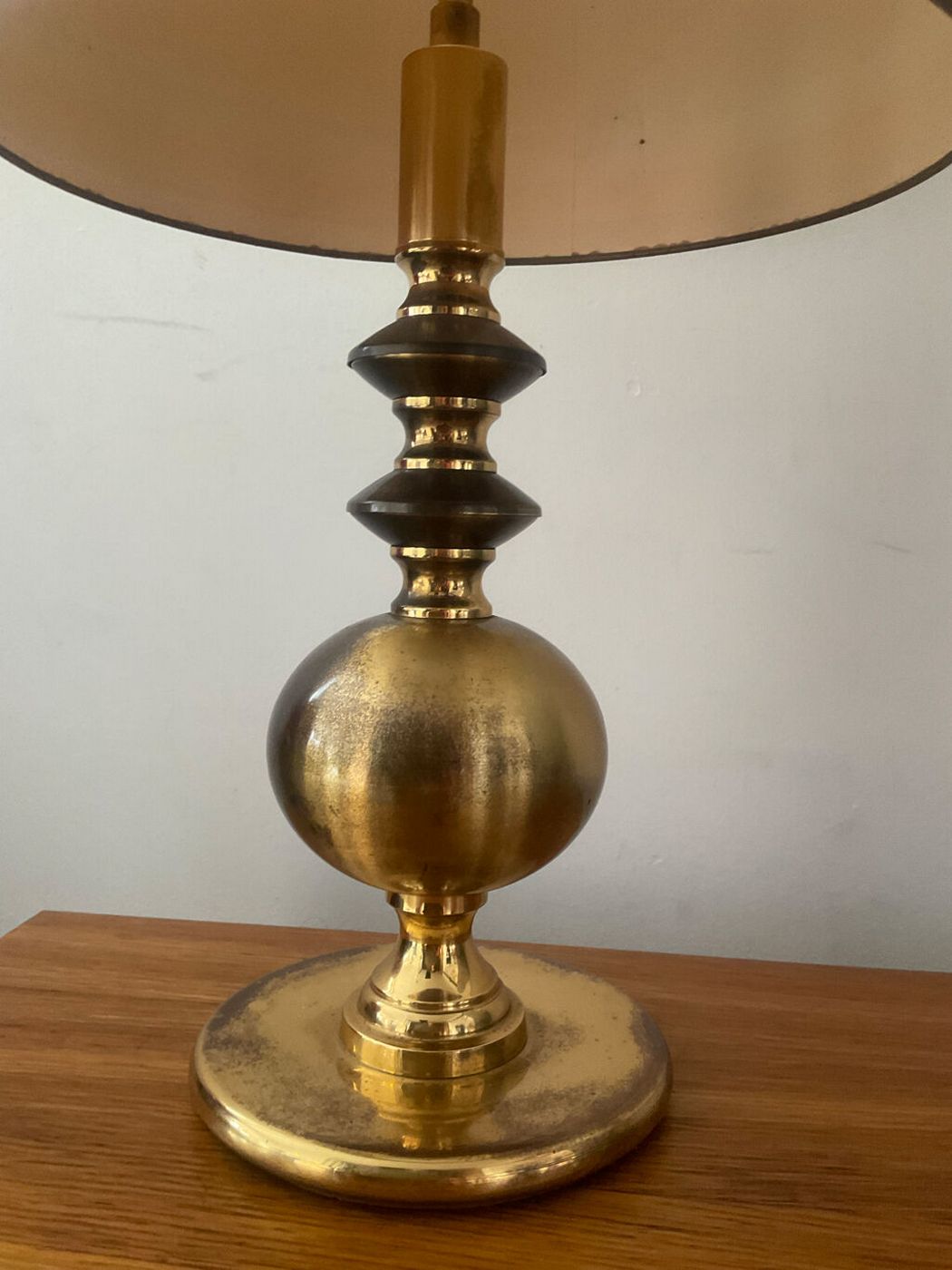 Lampe En Laiton Des Années 60-70 - Doré