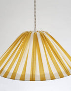 Lampada a sospensione a righe forma conica "Malala a righe bianco sporco e giallo limone" - Giallo