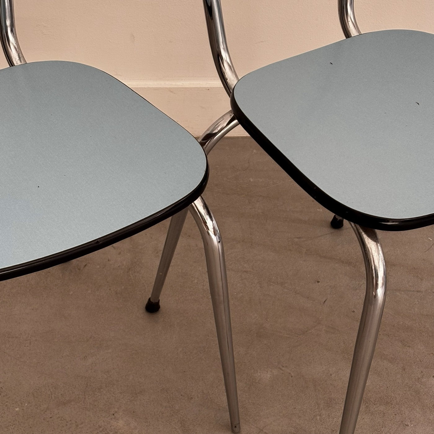 Lot de 2 Chaises Formica