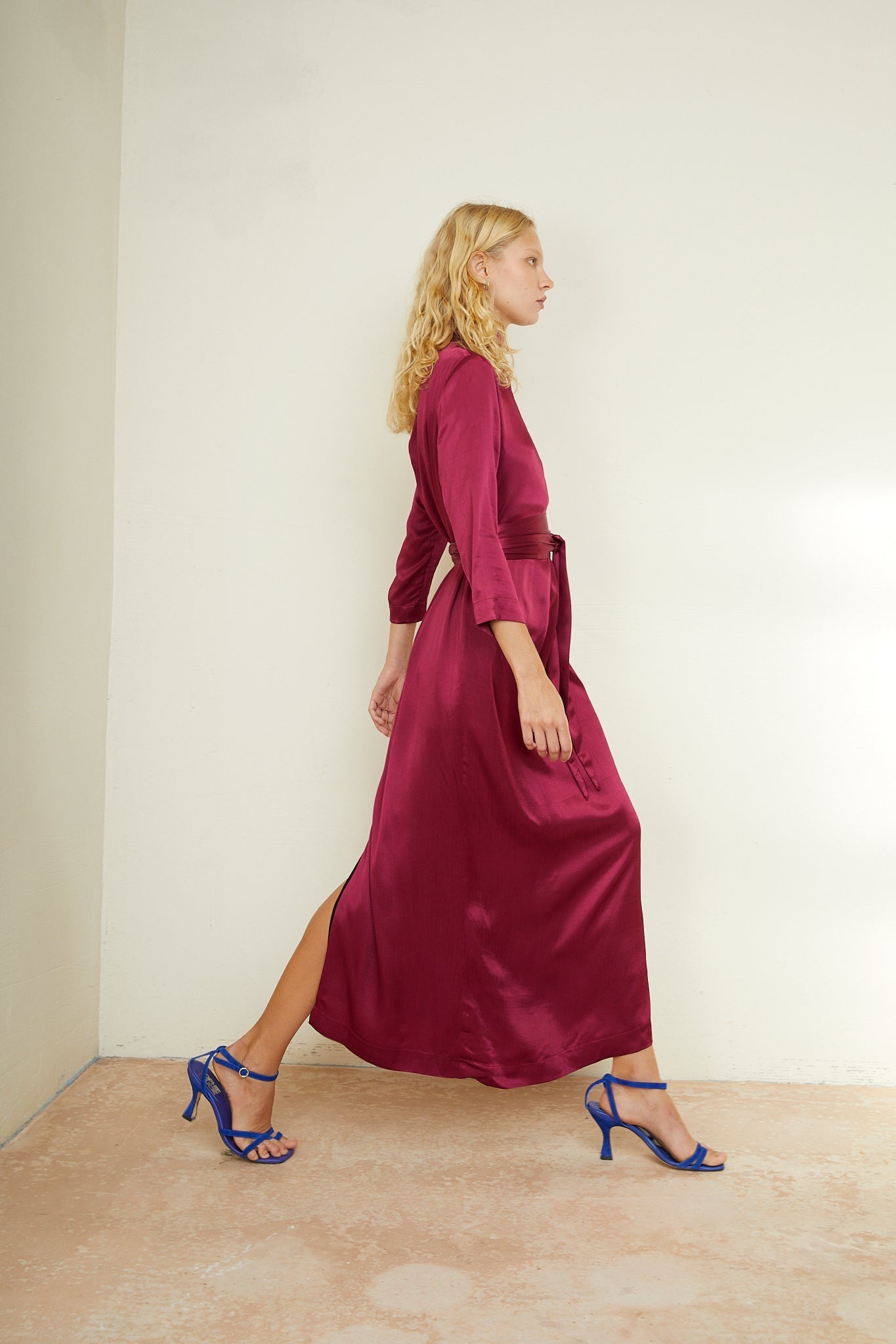 Robe Clotilde Saten Arruguilla Ciruela