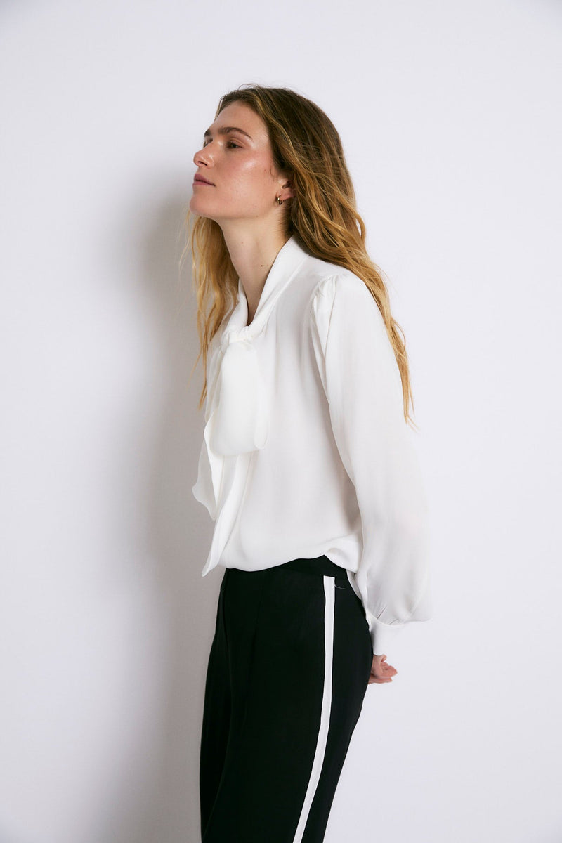 Blouse Nœud Crêpe Écru