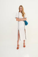Robe Contraste Fil Blanc