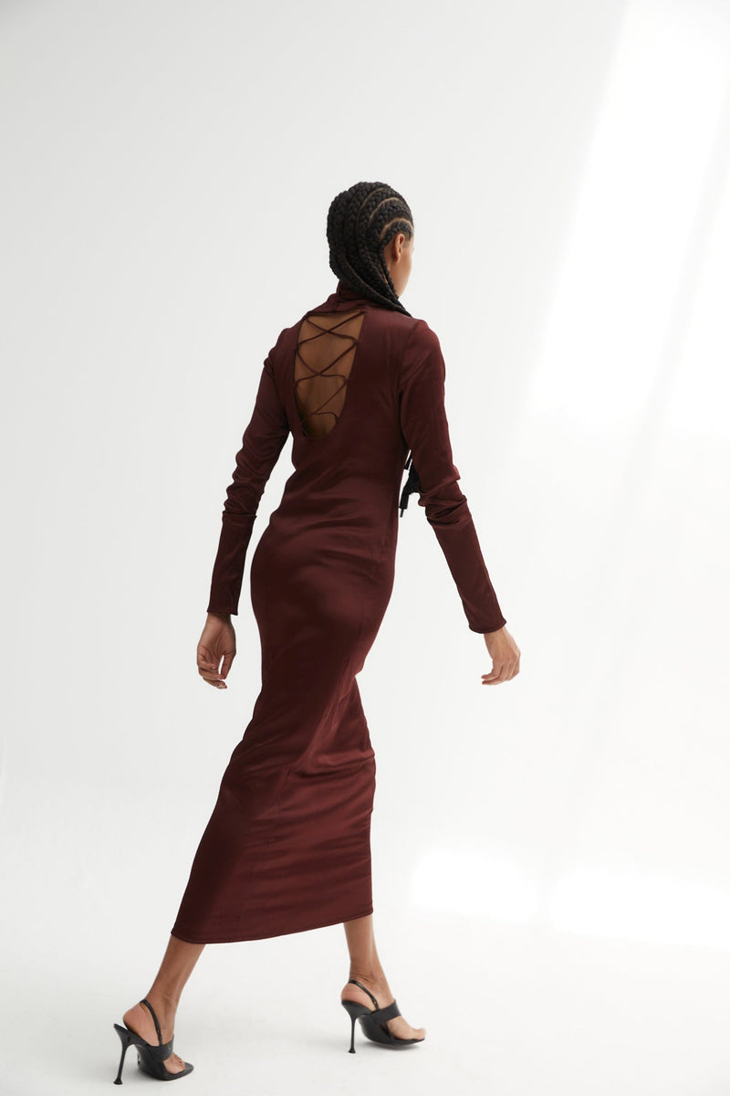 Robe Minimal Satin Marron