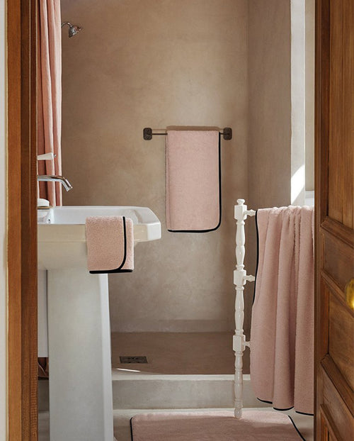 Paire De Serviettes Main - Rose Liseré Noir