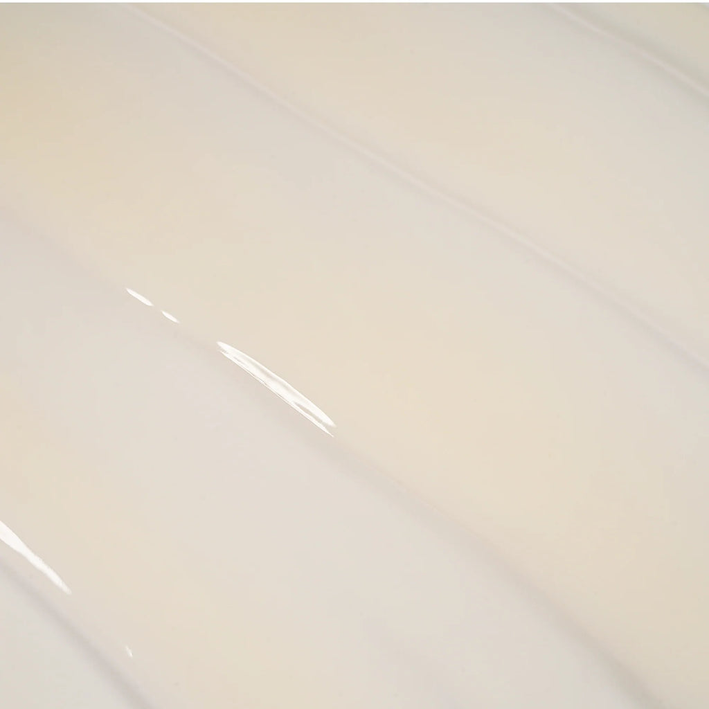 Booster-Serum gegen Pigmentflecken mit Grüntee-Polyphenolen