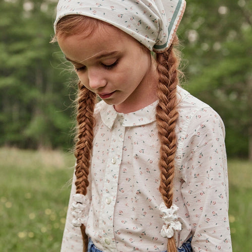 Blusa con estampado de flores Finn - Selección Soor Ploom disponible en amaetc.com, concept store ecológico para niños