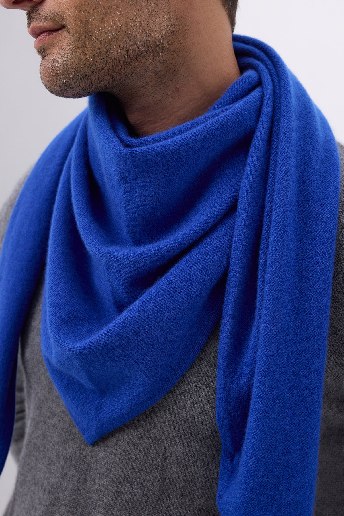 Bufanda bandana triangular oversize lisa Bandana Sora - Azul rey - Hombre