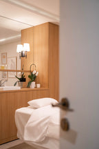 Spa Black Door Paris 8 - Massage 30 Min et 90 Min d'Accès Au Spa (2 Personnes)