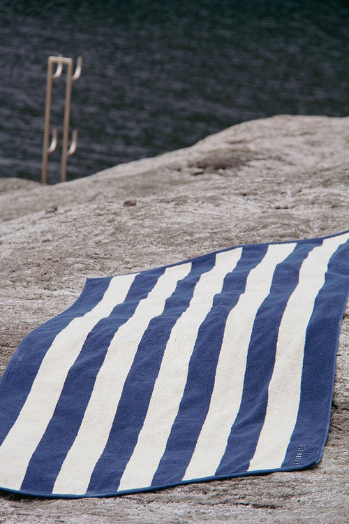 Serviette De Plage Rayures - Bleu Océan / Crème