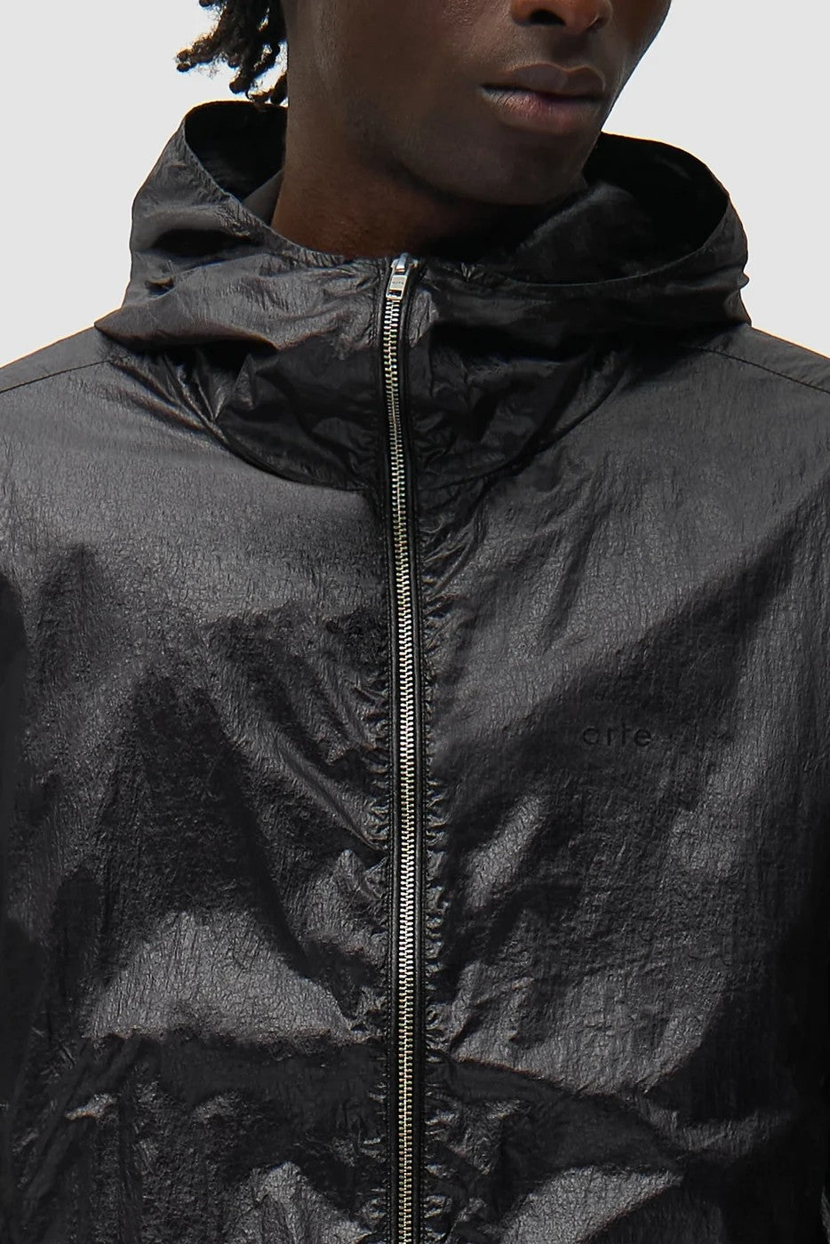 Arte Antwerp - Chaqueta de nailon brillante