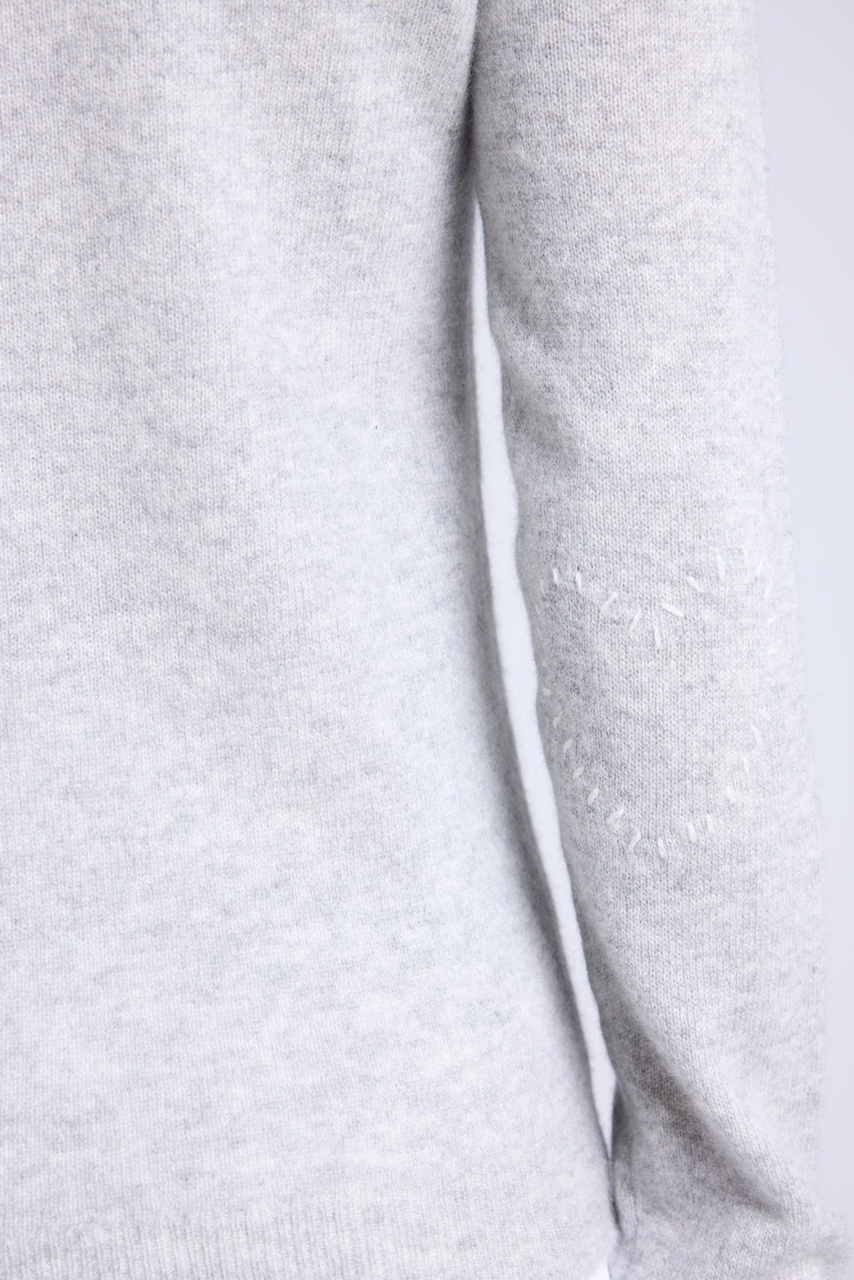Pull Col Rond Cœur Cousus Coudes Stitch - Gris Claire Blanc - Femme - 100% Cachemire