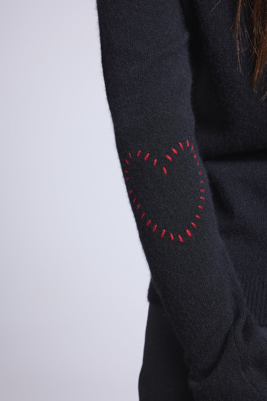 Jersey de cuello redondo con corazones cosidos en los codos Stitch - Negro rojo - Mujer