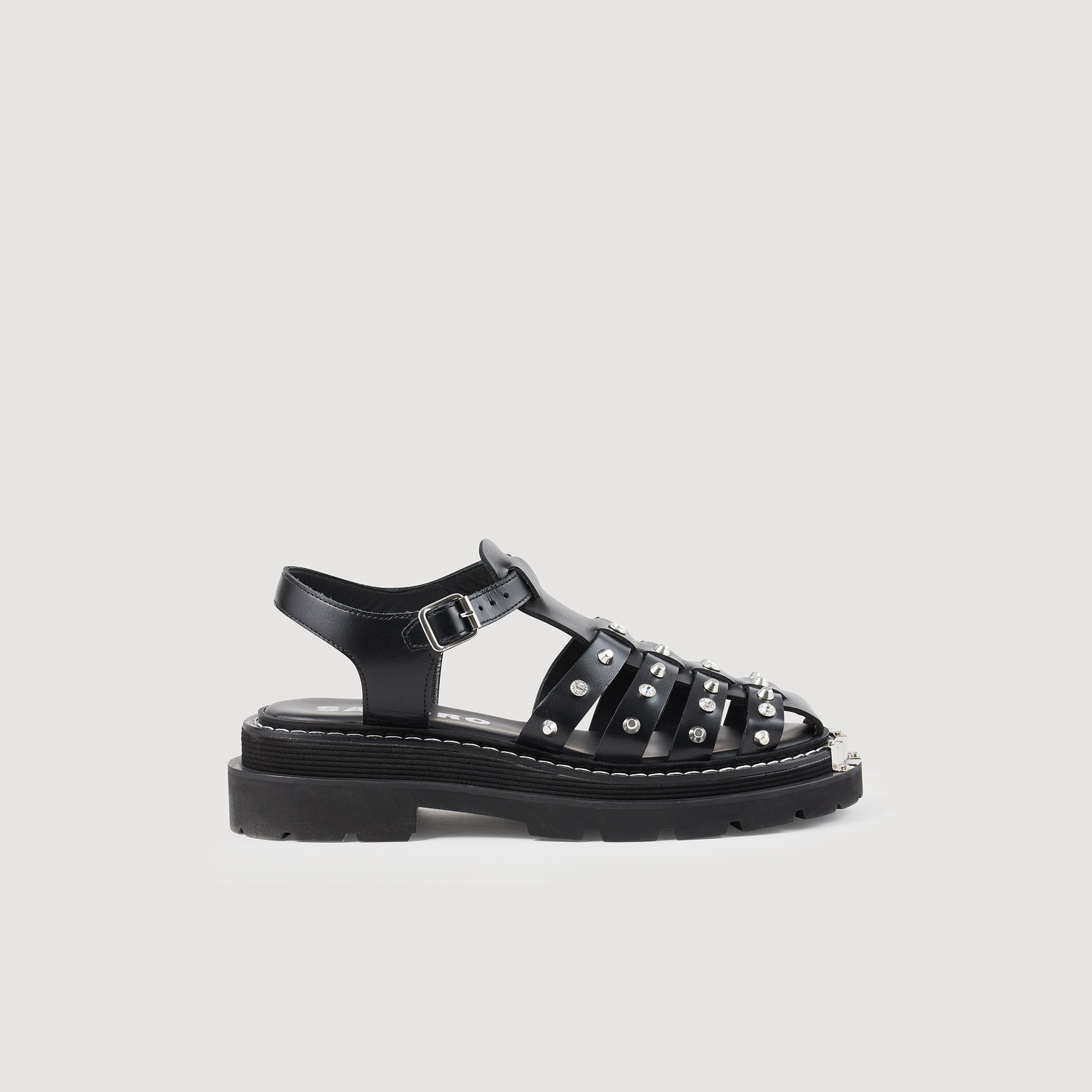Sandalias Olys Tachonadas De Cuero