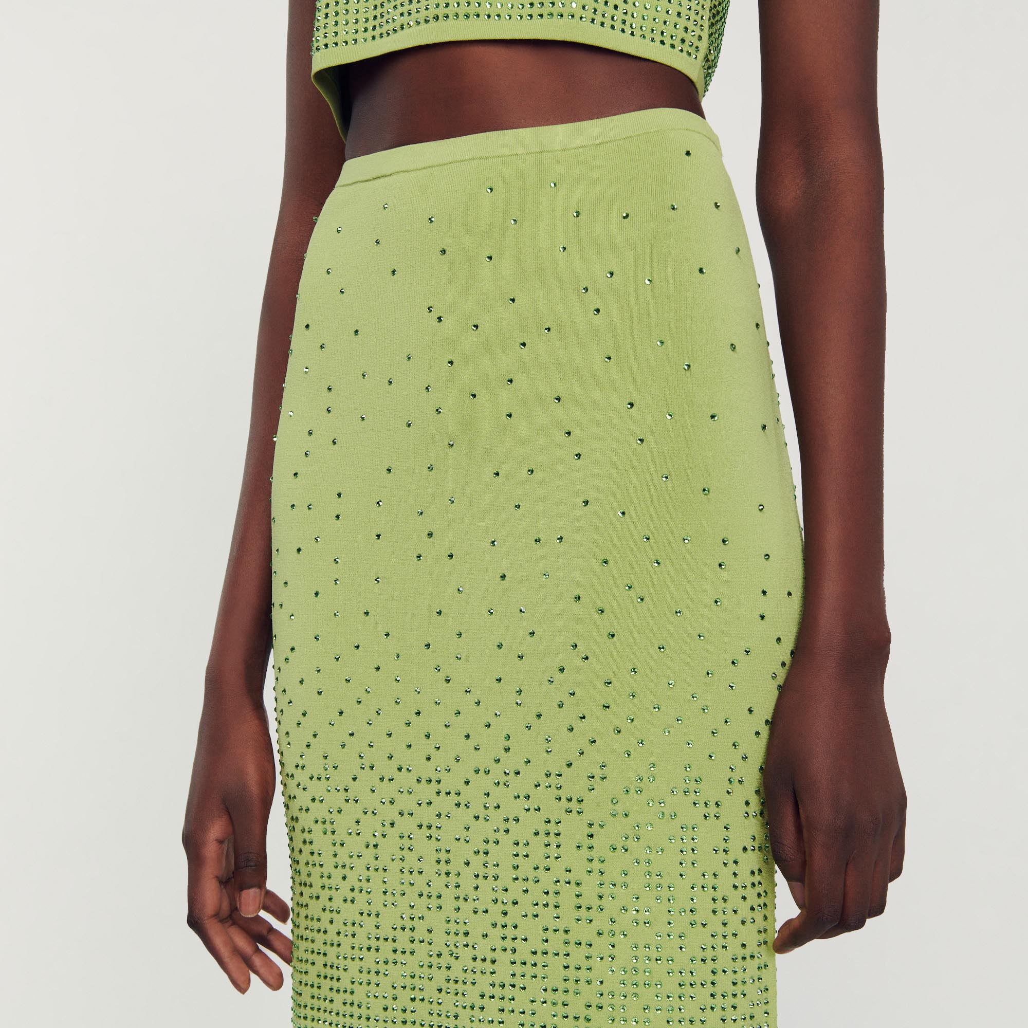 Falda Midi Adornada con Strass