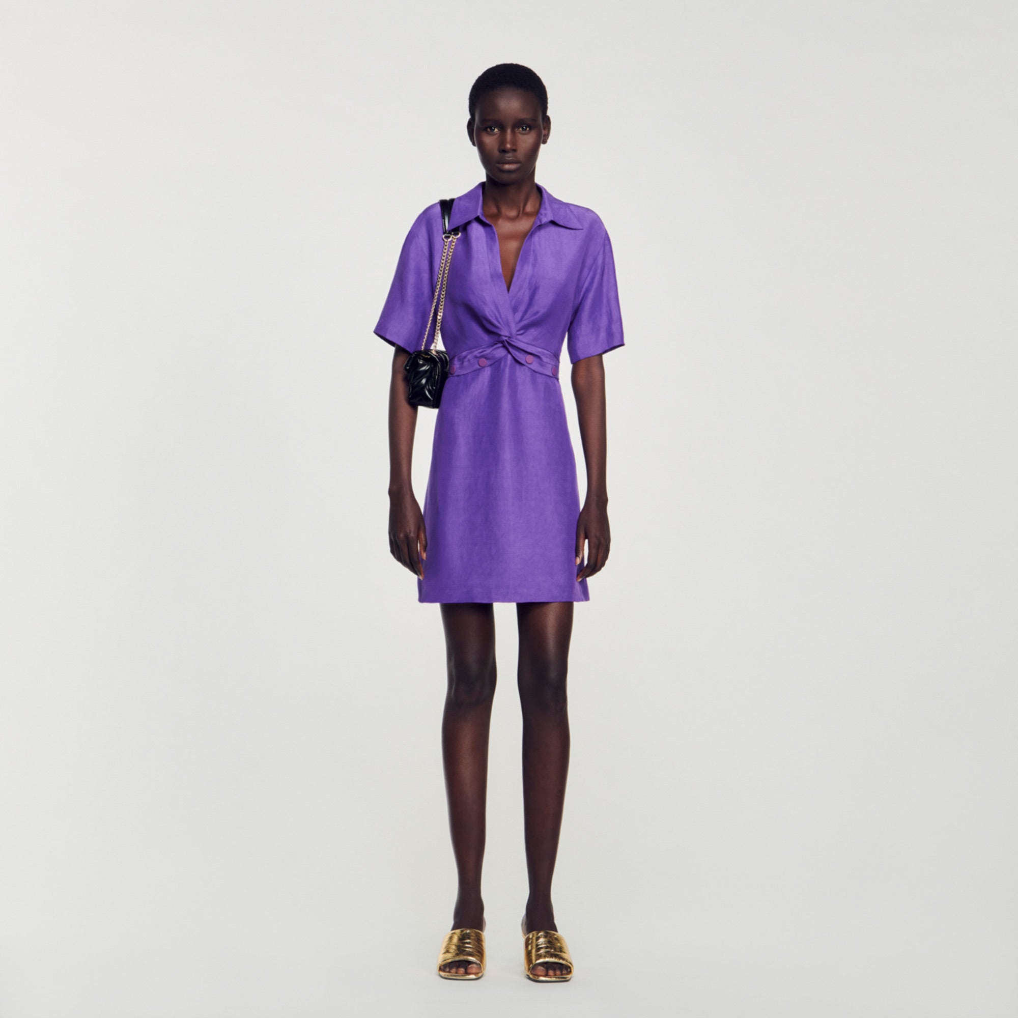 Vestido Corto Con Cuello Camisero