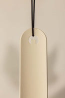Minimalist Schuhlöffel TILO aus high-quality metal with elegant form and elegant lines, ideal for modern interiors.