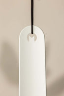 Schuhlöffel TILO, minimalist and elegant, with high-quality metal, ideal for modern interiors.
