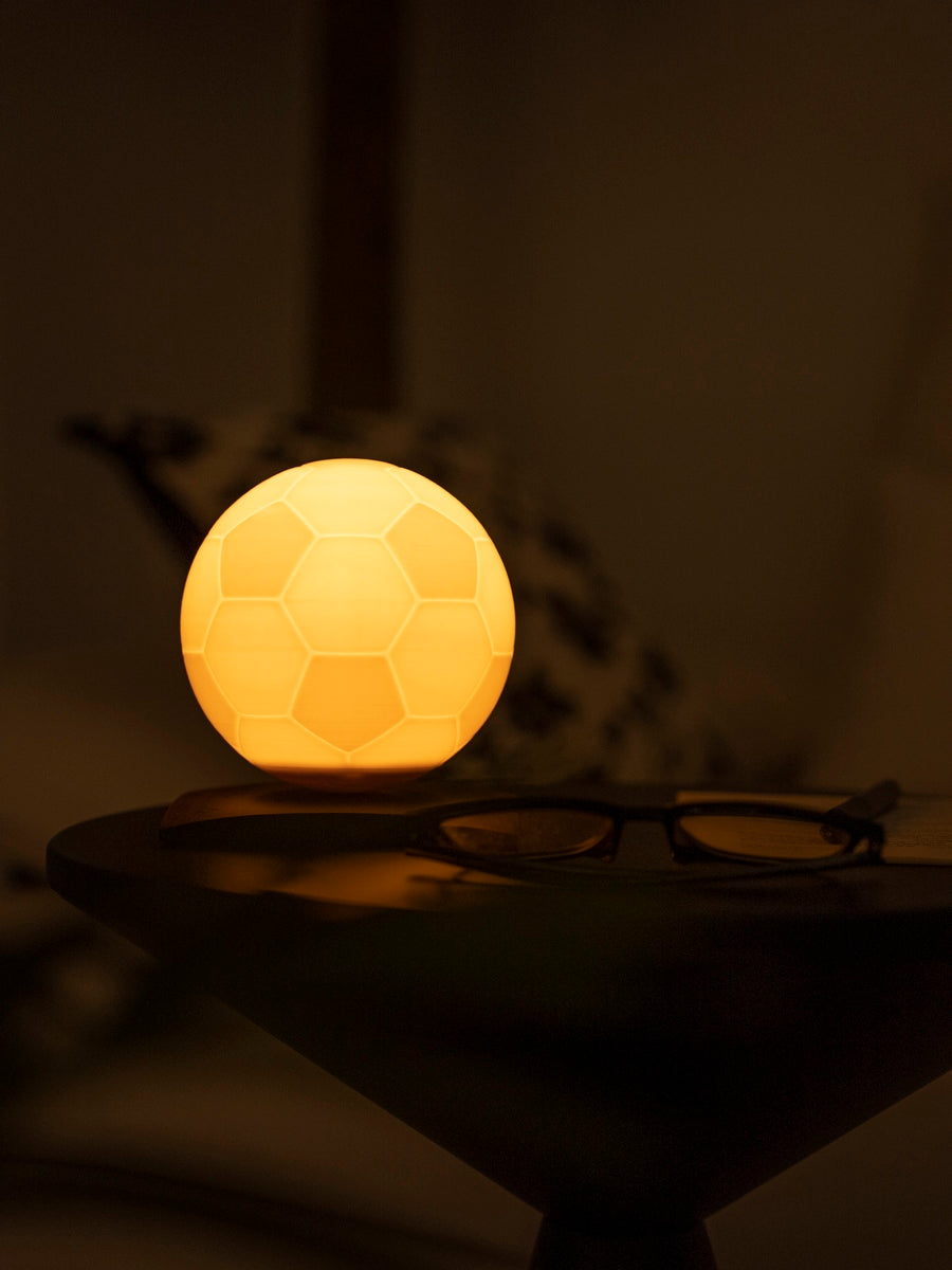 Lampe Lewis Football - Bois - 2 Tailles