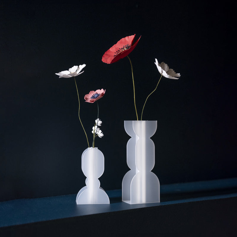 Soliflore Figure Vase - Translucent