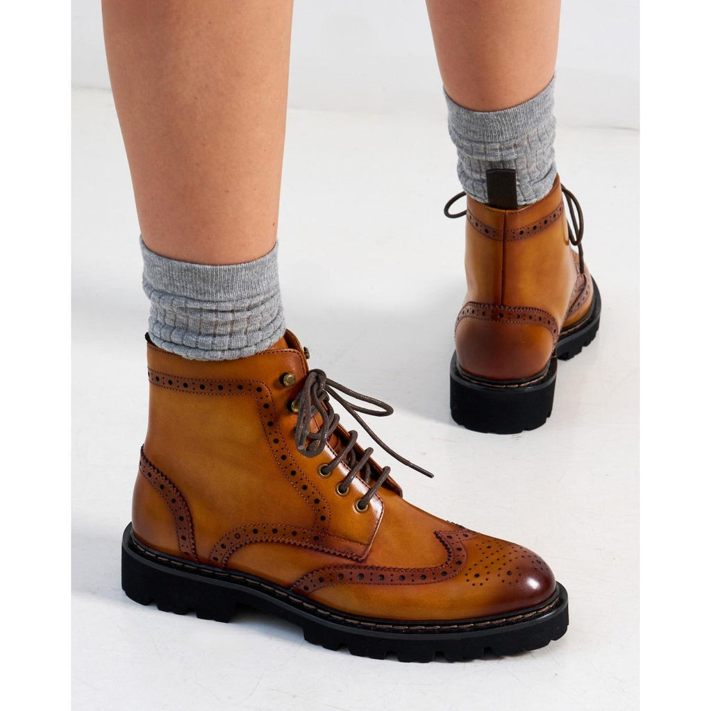 Stivaletti Derby Brogue A Coda Di Rondine - Marrone - Donna